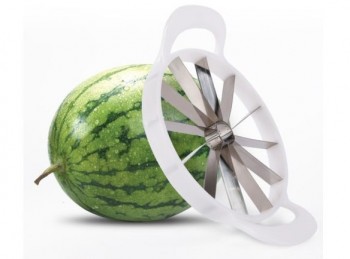lama taglia frutta spicchi melone anguria casaitalia
